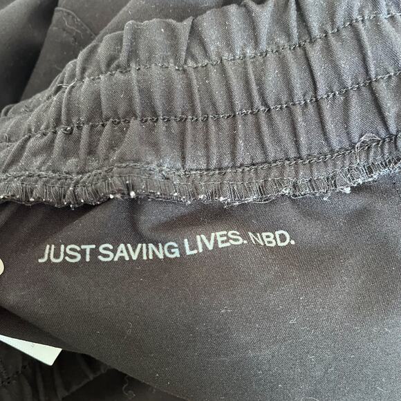 FIGS Zamora Technical Collection Womens Joggers Size S Black Scrubs Health Care - Picture 9 of 9